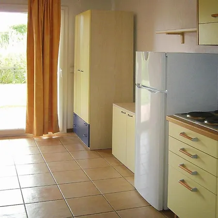 Marina Corsa, Ghisonaccia, With Balcony Or Small Garden, Cleaning Included Apartment Ghisonaccia